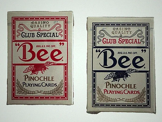2 Deck Red Blue Rare BEE PINOCHLE OHIO MADE Playing Cards Club Special Bicycle